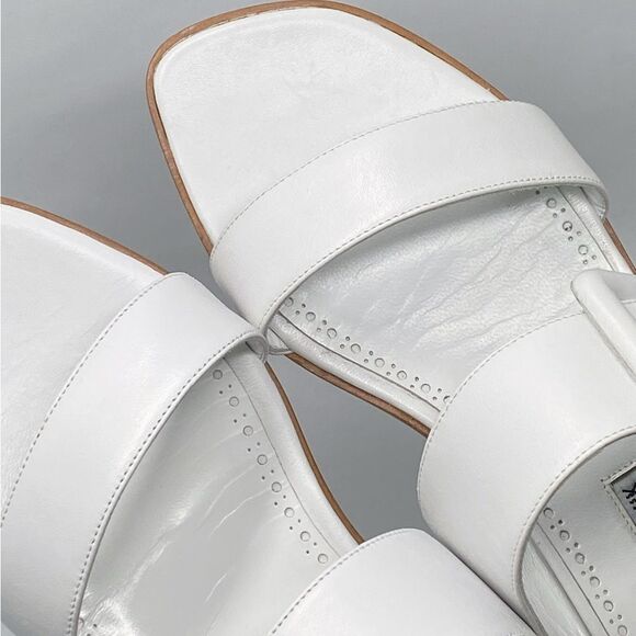 Manolo Blahnik Tituba Leather Buckle Sandals size 40 - Picture 9 of 12